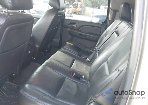 2013 Chevrolet Suburban 1500 Ltz z USA, uszkodzony, nr VIN 1GNSKKE75DR167743